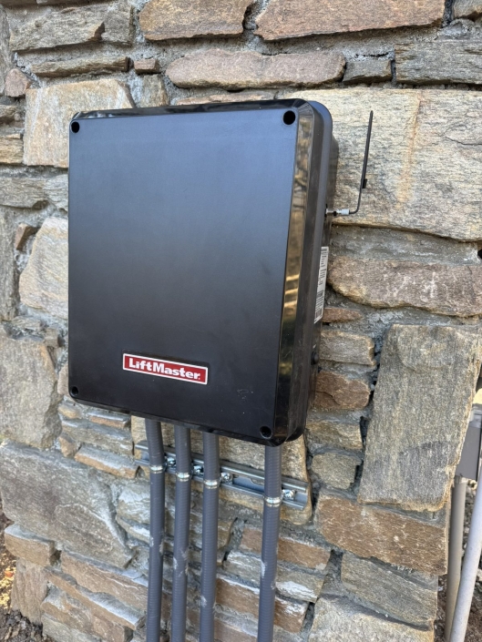 LiftMaster gate operator