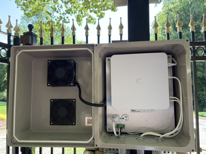 Wireless network enclosure gate